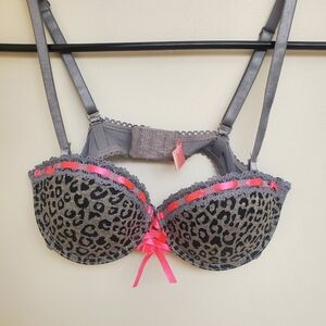 Gray Leopard Print Bra with Pink Accents